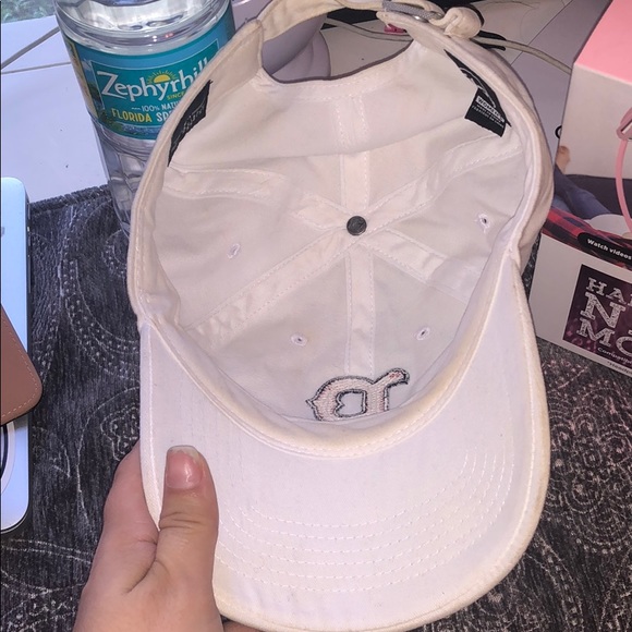 Boston Red Sox Hat - Picture 4 of 4